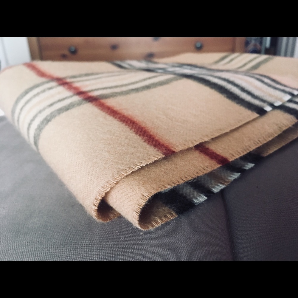 NWT Black Brown brand scarf mens camel plaid